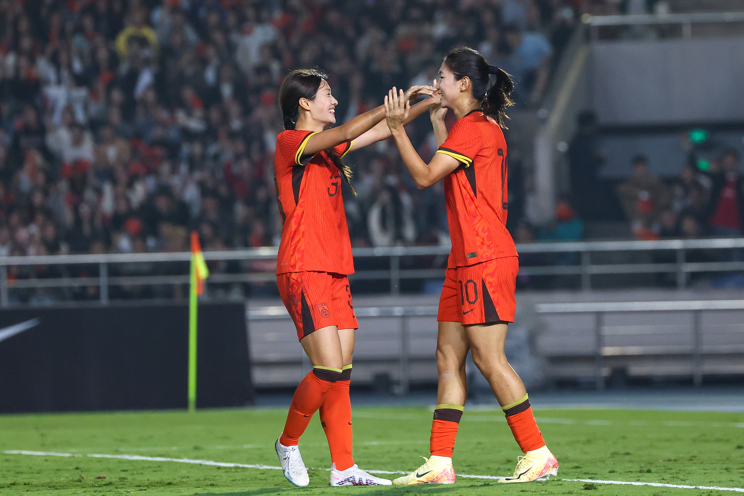 【平博】古巴女足勇夺胜利，晋级到半决赛